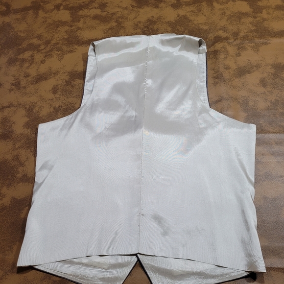 New Gray Front Vest with Silver Back - Picture 3 of 5